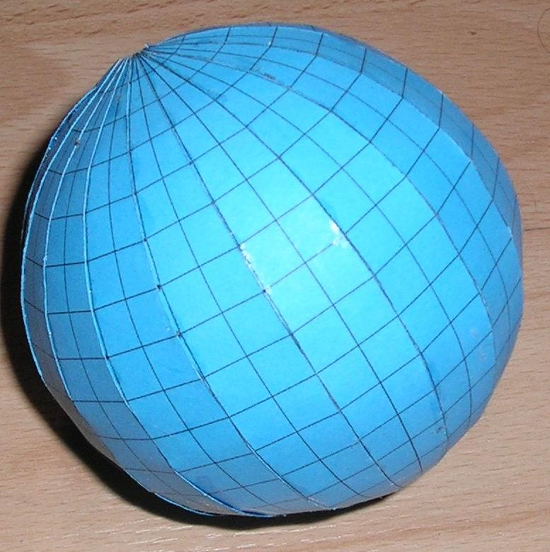 Шар собирает шарики. Объемный бумажный шар. Геометрический шар из бумаги. Шар из картона. Объемные шары из картона.
