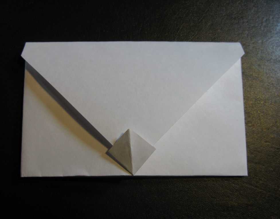 Письмо конверт из бумаги а4. Бумажный конверт. Конверт из бумаги. Сложить конверт из бумаги. Конверт из бумаги а4.