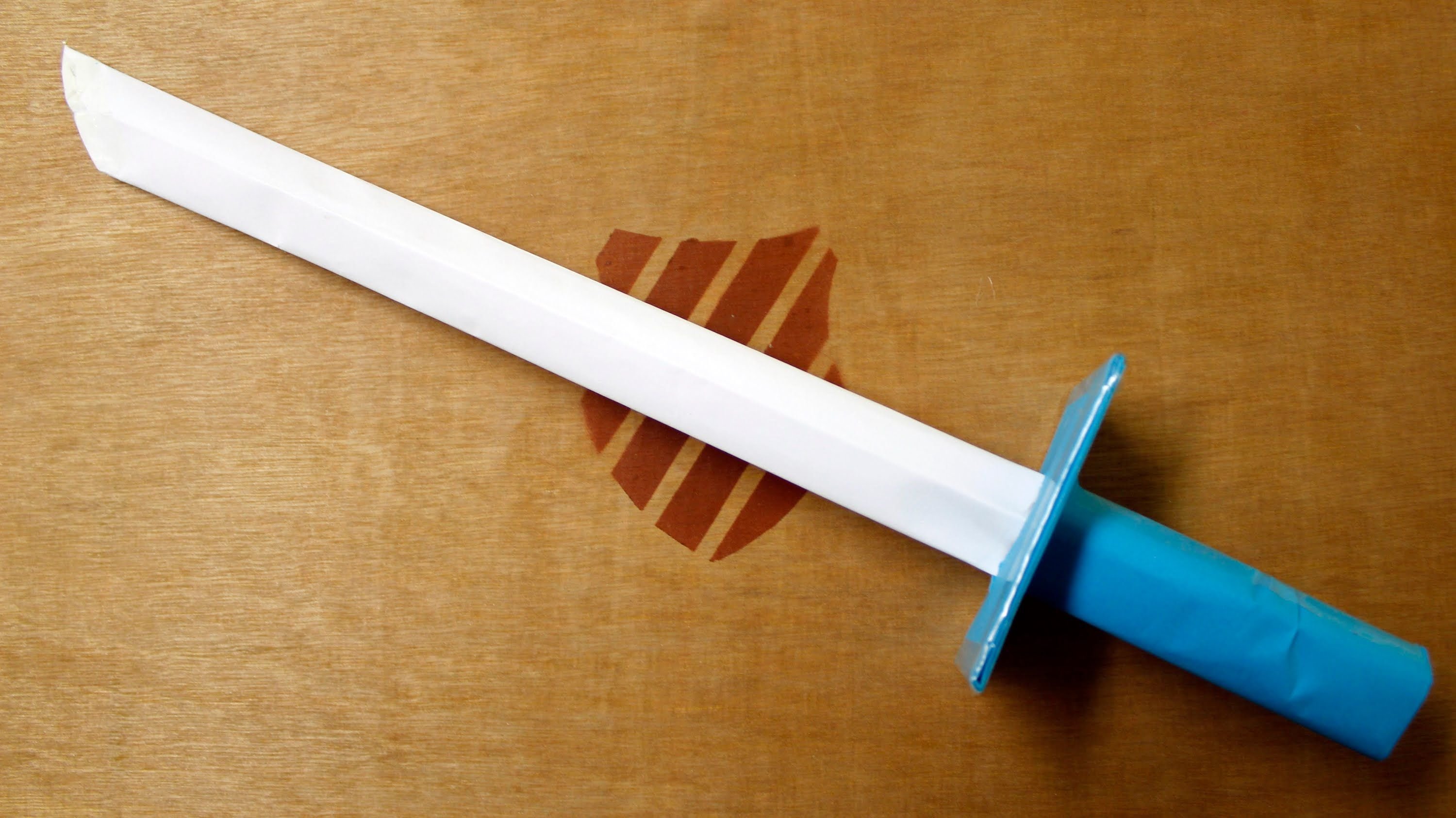 Пластинчатый меч. Катана из бумаги. Бумажный меч оригами. Катана из бумаги своими руками. Оригами оружие ниндзя меч.