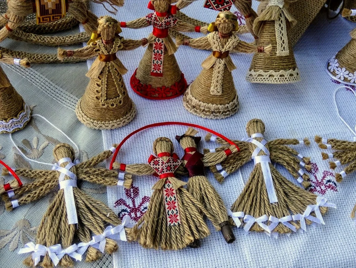 Куклы из джута. Сувениры из Мешковины. Сувениры из джута. Народная игрушка оберег.